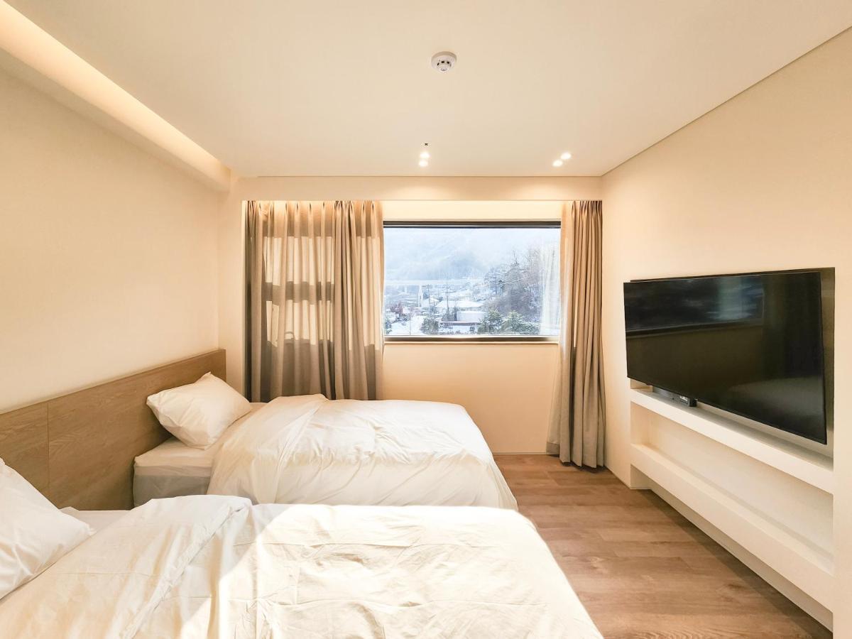 Eden Foret Hotel Chungju Exterior photo